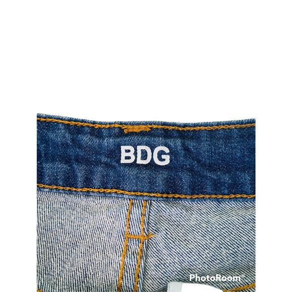 BDG Urban Outfitters Mid Rise Alexa Blue Denim Jean Shorts Distressed Cuffed 28 - Picture 2 of 6